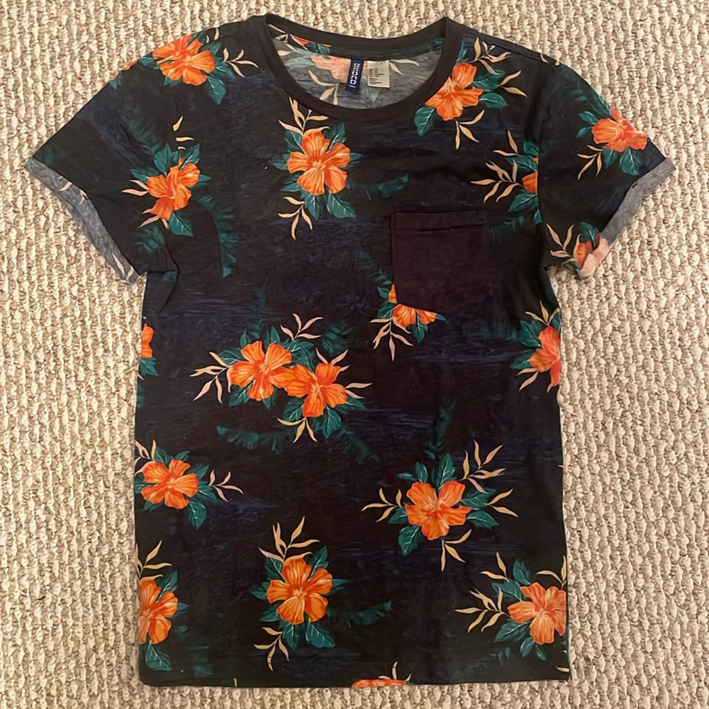 H&M Dividend Young Men's Navy Blue Coral Floral Regular T-Shirt Hawaiian Size XS